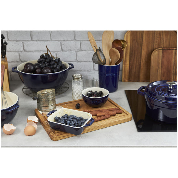 Kitchen & Dining