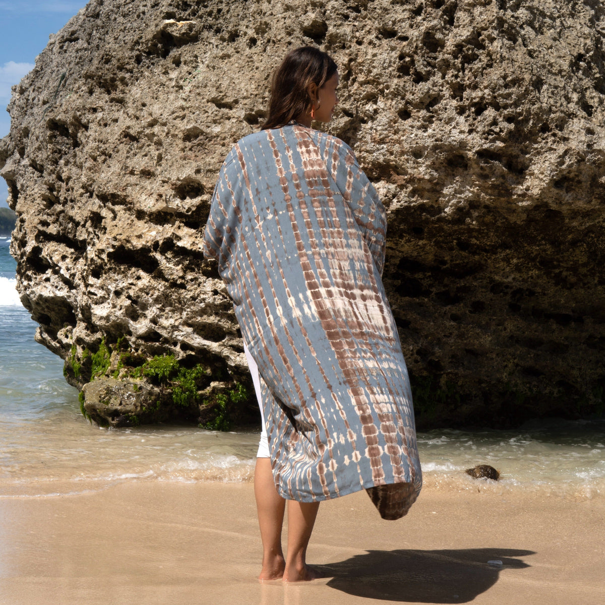 Long Kimono In Tan & Grey Tie Dye